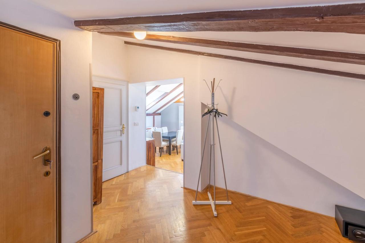 Aparthotel Janackovo - Riverside Prague